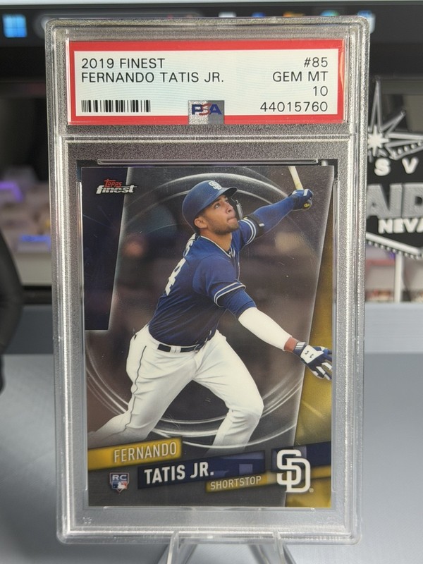 Topps Finest 2019 Fernando Tatis Jr. Rookie Base #85 San Diego Padres PSA 10