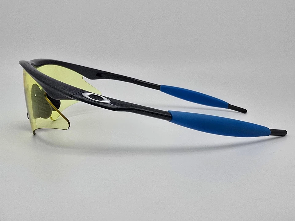 Oakley 09-611 Nuevo Marco M Marco Humo H.I. Gafas de sol amarillas con lentes de barrido EE. UU. Foto 4 de 4