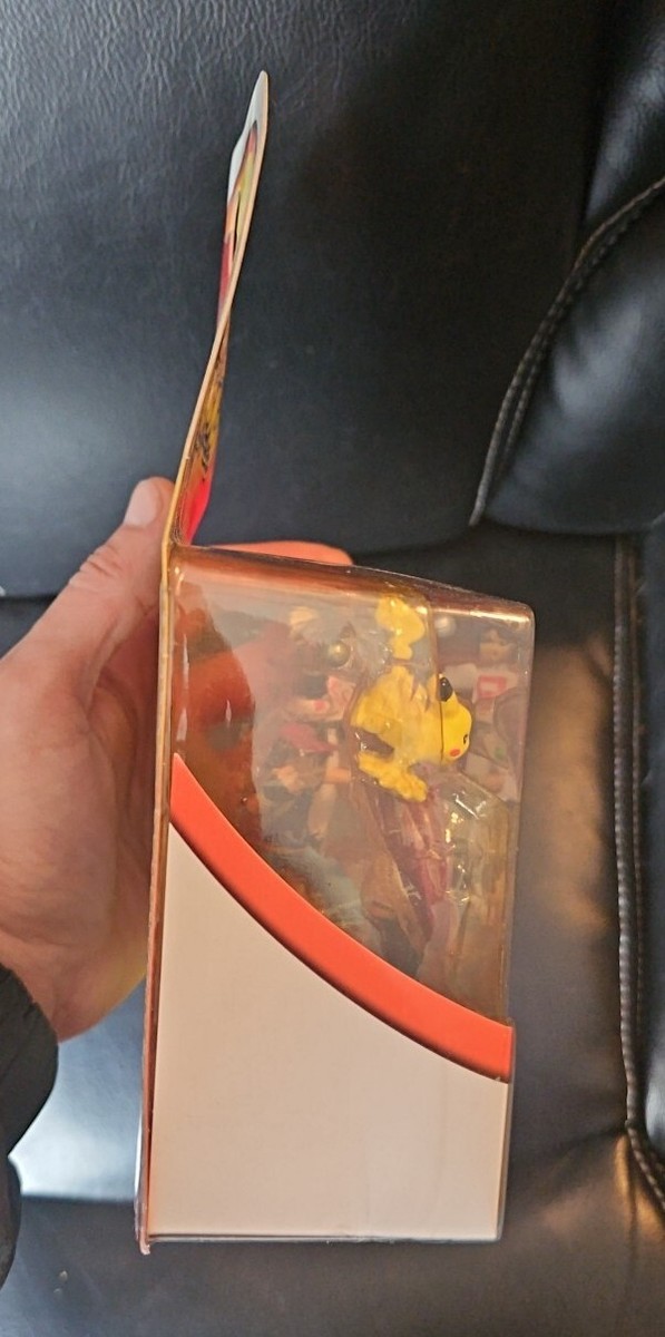 NEW HASBRO POKEMON 10TH ANNIVERSARY ASH VS TEAM ROCKET PACK TARGET
