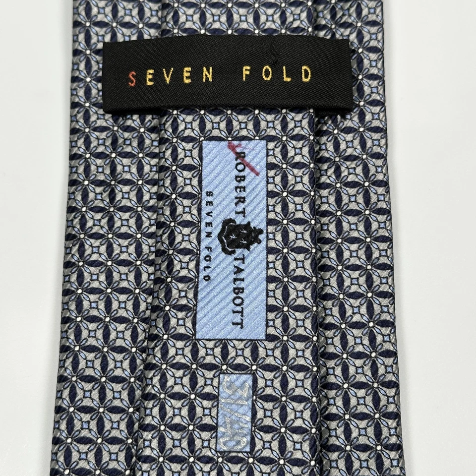 Corbata geométrica Robert Talbott siete pliegues para hombre plateada azul marino seda limitada/40 Foto 4 de 4