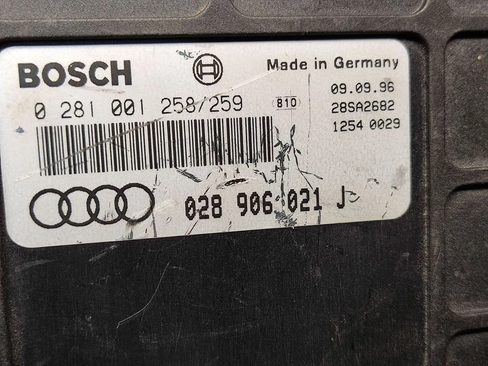 Audi A6 S6 C4 4A 1996 Diesel Motorsteuergerät ECU 028906021J DTR59845 - Image 2 of 4