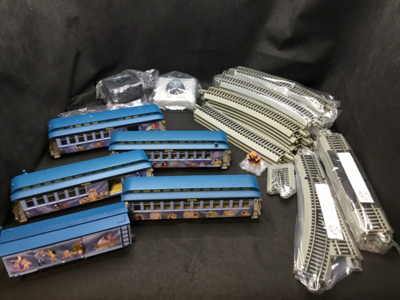 Lot of (5) Hawthorne HO Scale Magic of Disney Express Trains W/ Tracks & Switch