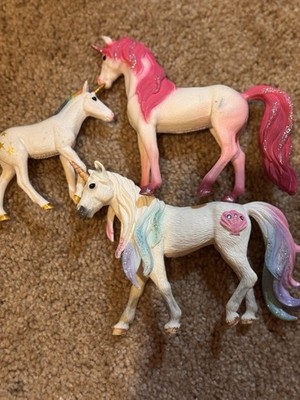 Mojo Figurines Lot Of 3 Horses Pretty Pink Unicorn New