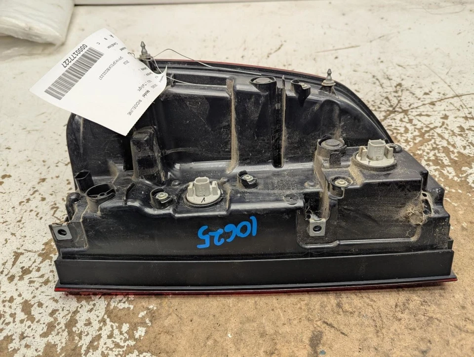 Driver Left Tail Light Fits 17-24 RIDGELINE 797257 - Image 3 of 4