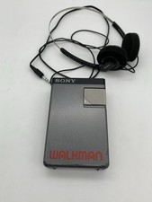 Sony Walkman FM/AM radio receiver, model SRF-19W TESTED WORKS