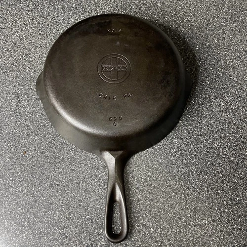 Griswold No. 6 Small Logo 699H Cast iron Skillet