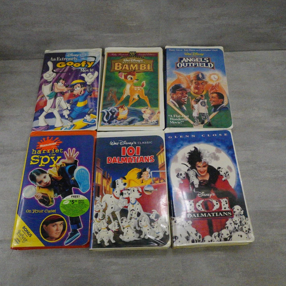Disney VHS Lot of 14 Kids Bundle Aladdin 101 Dalmatians Hunchback of Notre Dame - Image 2 of 4