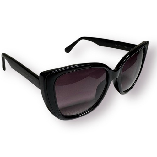 Vince Camuto VC 682 Cat-Eye Sunglasses Gradient Smoke-tinted lenses - Picture 3 of 10
