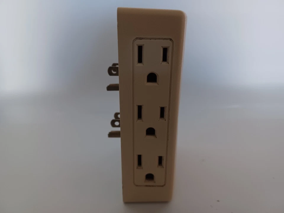Woods 2 Plug To 6 plug Outlet, Side Plugs 15A-125V - Image 3 of 4