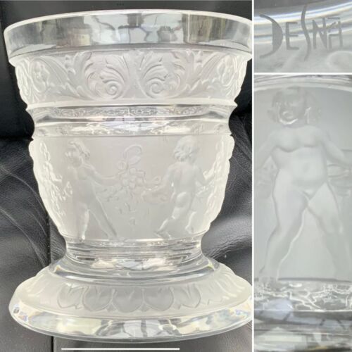 👀RARE 7” SIGNED DESNA Art Deco CZECH GLASS VASE NUDE DANCING CHILD CENTREPIECE - Picture 1 of 12