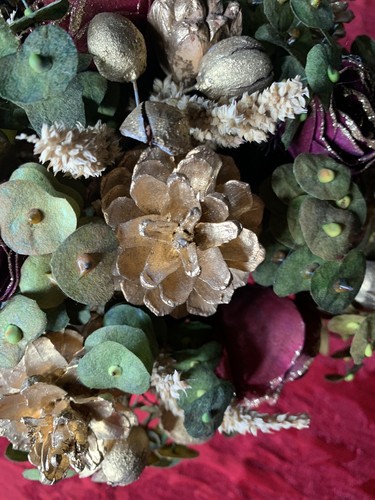 Simon Pearce Museum Co. Topiary Centerpiece Christmas Pinecones Roses Eucalyptus - Picture 6 of 20