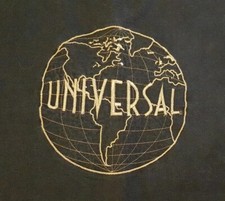 Universal Studios Jerzees XL T-Shirt - Embroidered Universal- Black