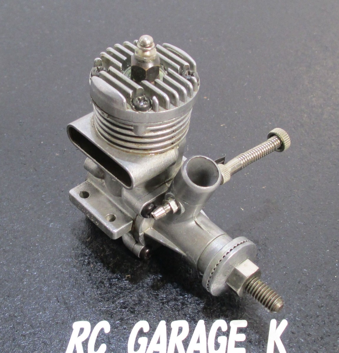 FUJI 15-III Vintage 2 stroke glow engine for control line