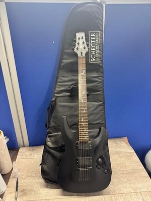 Schecter Diamond Series E-Gitarre Mattschwarz