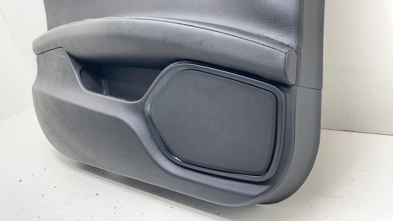 ⭕ 14-22 Maserati Ghibli Front Driver Side Interior Door Panel Trim Cover Left LH