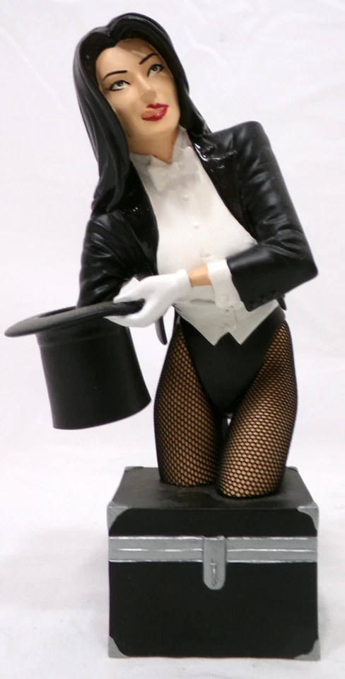 Busto DC Direct Women of the DC Universe Zatanna Edición Limitada 1894/5000 4" Foto 3 de 4
