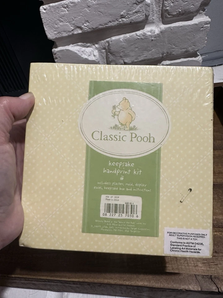 *NUEVO* Kit de yeso estampado de primera mano clásico de Disney Pooh Baby’s Paris Foto 2 de 4