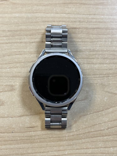 Samsung Galaxy Watch 6 Classic Stainless Steel Smartwatch SM-R965U - Photo 2 sur 3
