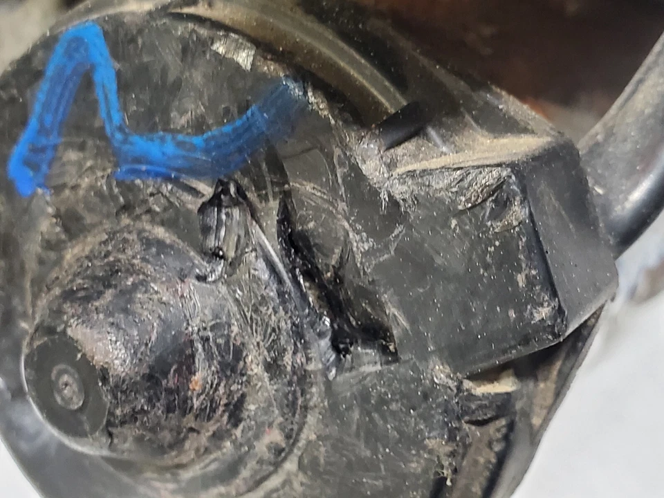 1989 - 1991 年玛莎拉蒂克莱斯勒 TC 制动助推器 ABS 主缸 仅适用于零件 — 第 4/4 张图片