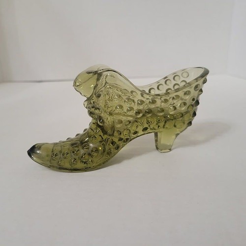 Vintage Fenton Kunst Glas Schuhnagel Katzenkopf Schuh in Kolonialgrün