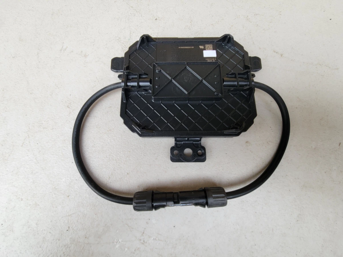 Tesla PV Rapid Shutdown Equipment Black MCI-1 15503-79-00-E 12A 
