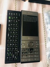 HTC S740 Rose 100 3.2MP 2.4" WiFi QWERTY Windows Mobile Standard 3G Slider Phone