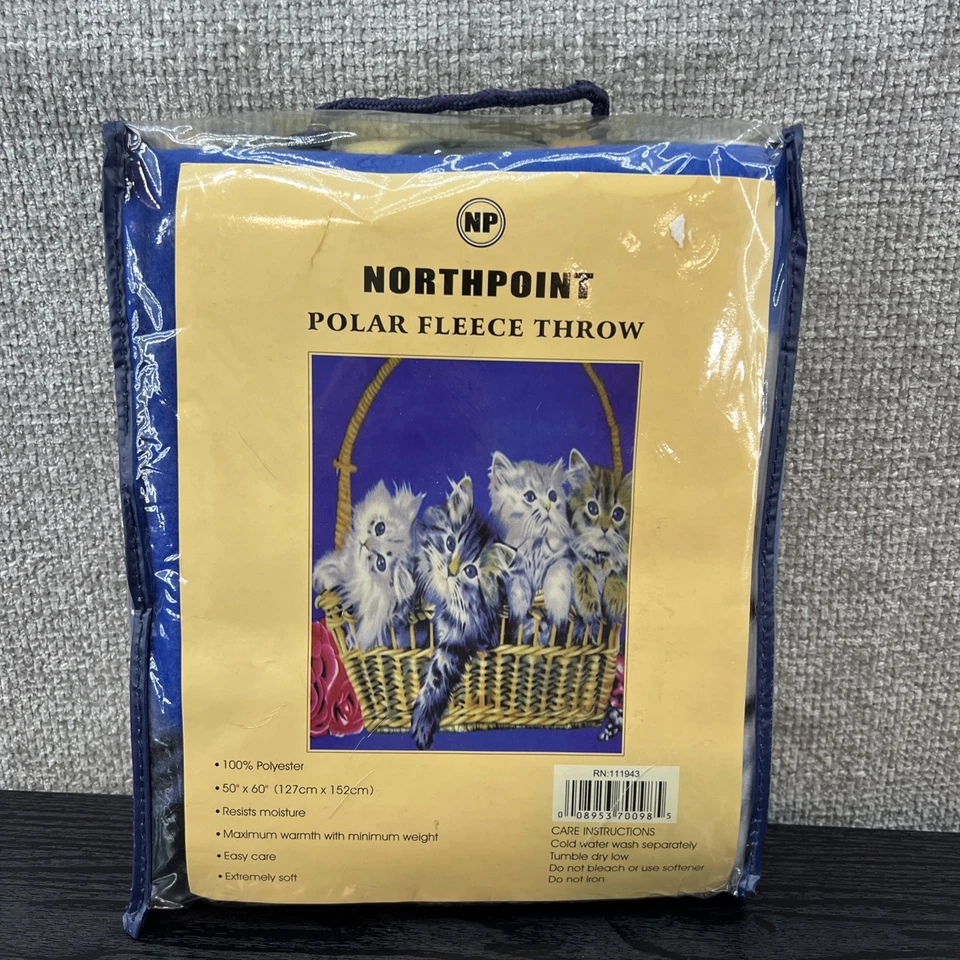 North Point Kitten in Basket Light Polar Fleece Throw Blue 100% Polyester 50x60 - Image 2 of 4