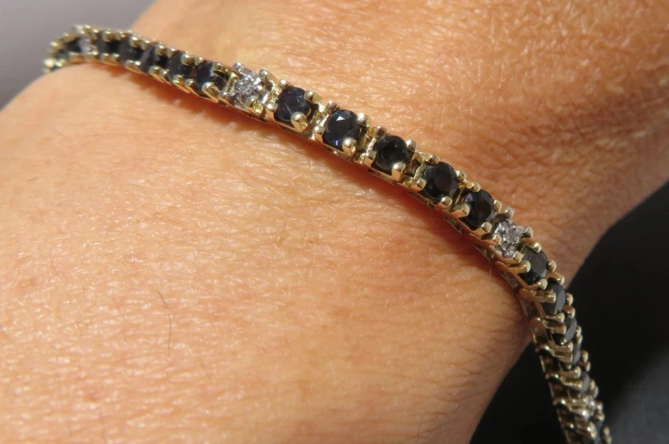 Pulseira de tênis redonda criada em laboratório com diamante de safira folheada a ouro amarelo 14K 6,5" - Imagem 2 de 4