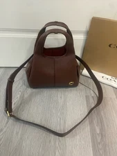 CM545 Lana ShoulderBag 23 Handbag Polished Pebble Leather Maple / Brass