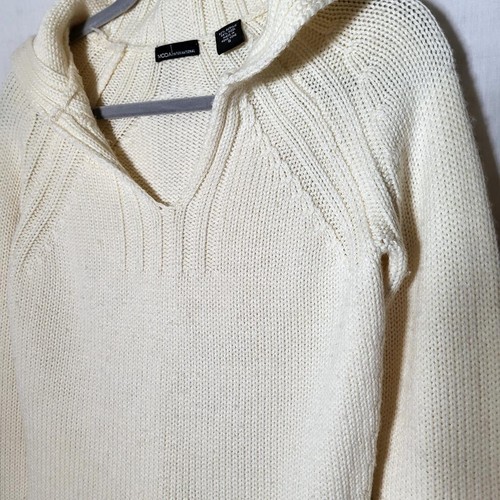 Suéter con Capucha Cuello en V S Tejido Crema Moda Internacional Manga Larga Suave Para Mujer - Imagen 2 de 4