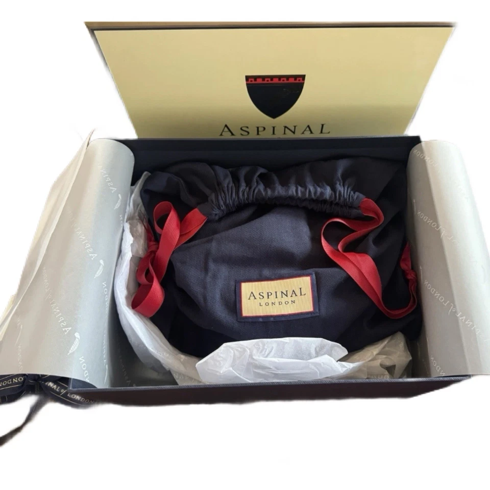 Aspinal of London Black Ella Messenger Bag Brand New Boxed Dustbag RRP £595 - Image 4 of 4