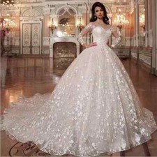 Long Sleeve Wedding Dresses Boat neck ball gown Lace Appliques Tulle Bride Gown