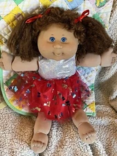 Cabbage Patch kids girl doll Jakks play along brunette cornsilk blue eyes 
