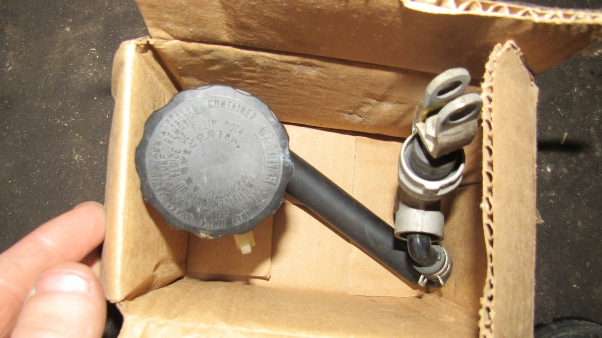 1994年 1994 kawasaki zx900 rear brake master cylinder | eBay