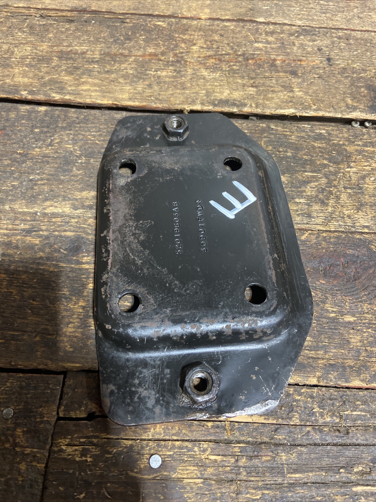 1998 2002 DODGE RAM 2500 3500 CUMMINS 6SPD NV5600 TRANSMISSION MOUNT