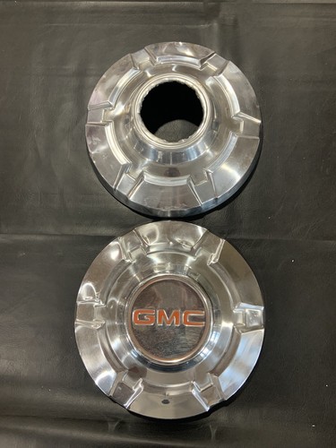 GMC TRUCK VINTAGE 1967-72 SIERRA 3/4-1 TON 4x4 DOG DISH HUBCAPS