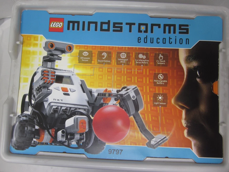 LEGO Education: Mindstorms Education Base Set (9797) 426 Pieces - Image 2 of 4