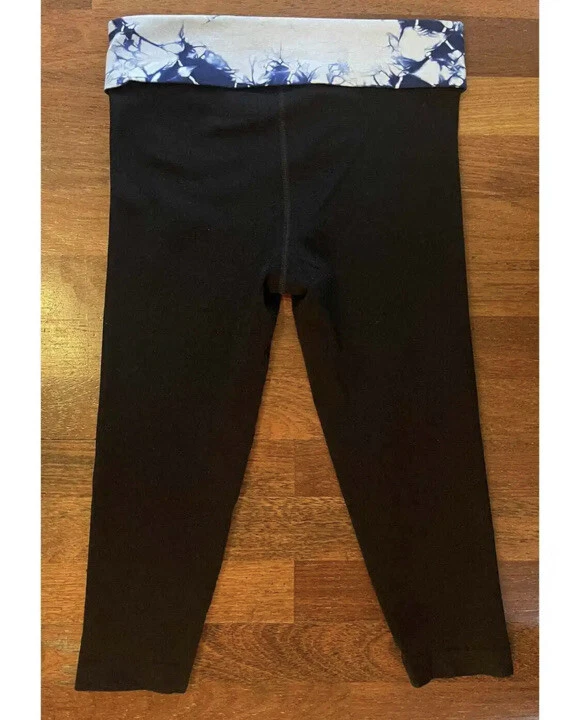 Lote de 2 pares de leggings pequenas pretas femininas NIKIBIKI Black Crop Capri & Tesla - Imagem 3 de 4