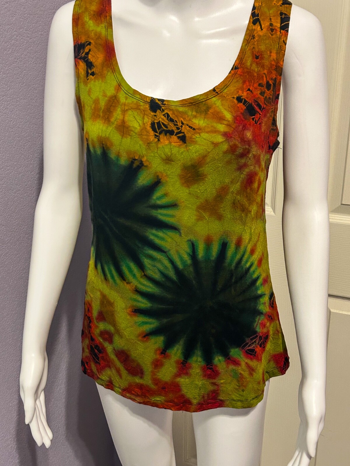 SACRED THREADS SZ OS TIE-DYE TANK TOP RAINBOW HIPPIE BOHO FESTIVAL FLOWY SRTETCH