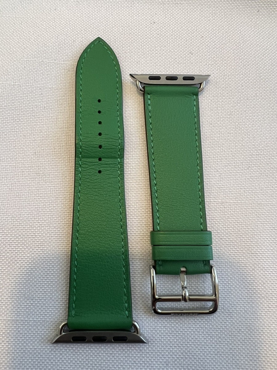 Apple Watch Hermès Single Tour 45 mm Vert Bambou Swift Apple Watch Hermès Single Tour 45 mm Vert Bambou Swift