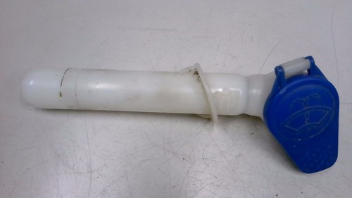 Einfüllstutzen Scheibenwaschbehälter 3M5117632AB Ford C-max 1.6 Tdci DPF Bj 2007