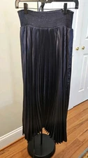 Elie Tahari Navy Blue Pleated Midi Skirt Asymmetrical Hem Size M NWOT 