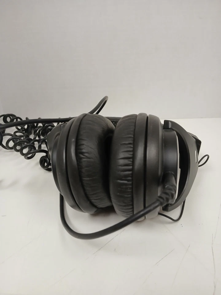 Auriculares de monitoreo profesional Shure SRH840 Foto 3 de 4