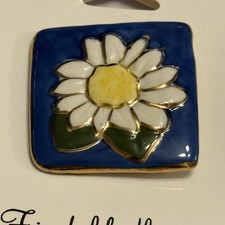 White Daisy Ceramic Pin Brooch