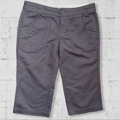  NWT The North Face Tropics Knee Length Shorts Gray Size 4 Outdoors Granola Girl