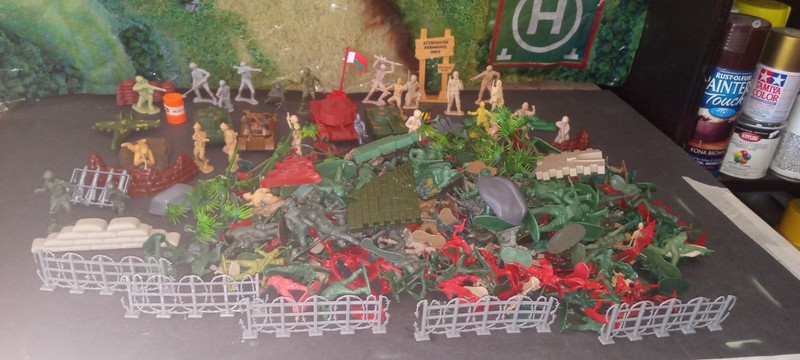 Humongous Lot Of Plastic Soldiers, Tanks, Accessories. Take A L00K! 