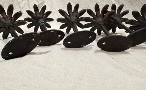 10 Daisy Flower Metal Curtain Holdback Tie Backs • Cast Iron Black - Picture 7 of 16