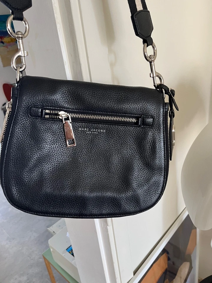 Sac SADDLE bag cuir grainé noir Marc Jacobs très bon état bandoulière tissu - Photo 4/4