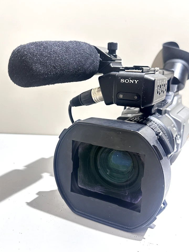 SONY DSR-PD170P CAMCORDER 3CCD PROFESSIONAL DVCAM MINI DV DIGITAL TAPE VIDEO CAM - Image 4 of 4