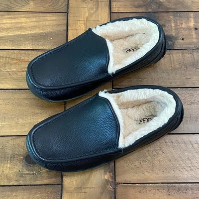 UGG Australia Ascot Black Leather Wool Lined Slippers Loafers Mens 8 5379 - Image 1 of 4